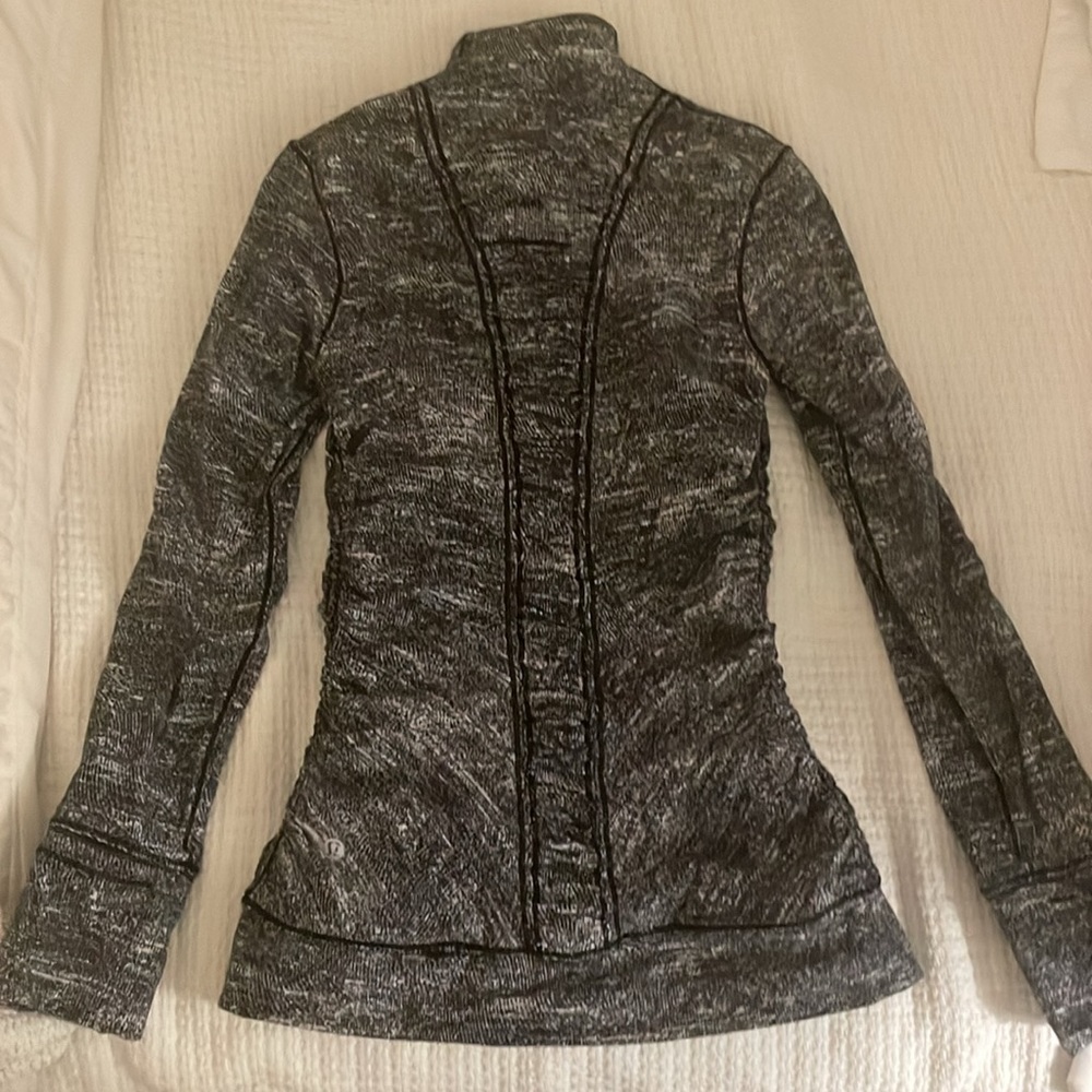 Lululemon Pullover - image 2